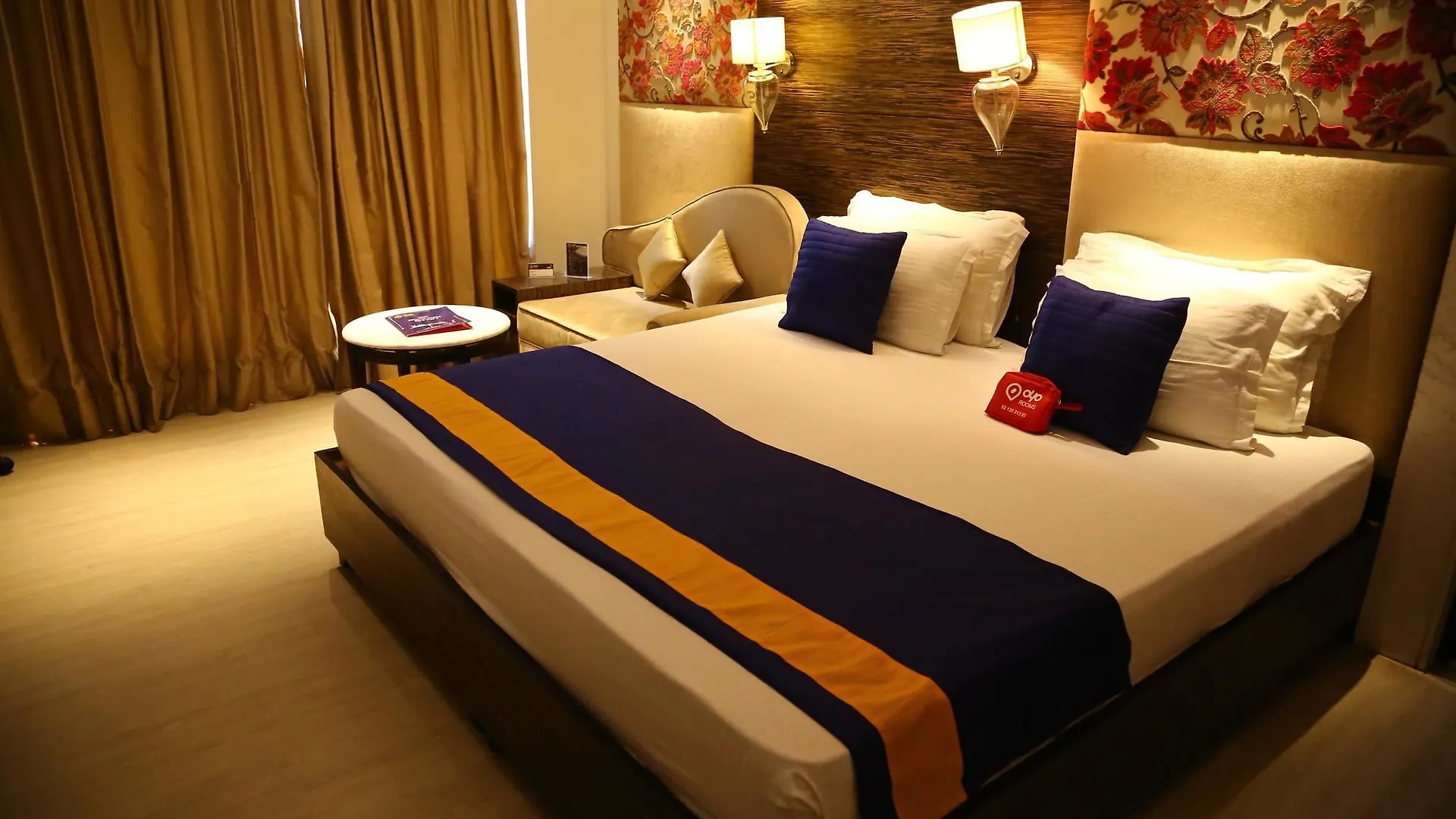 Oyo Premium Sector 43 Chandīgarh Otel