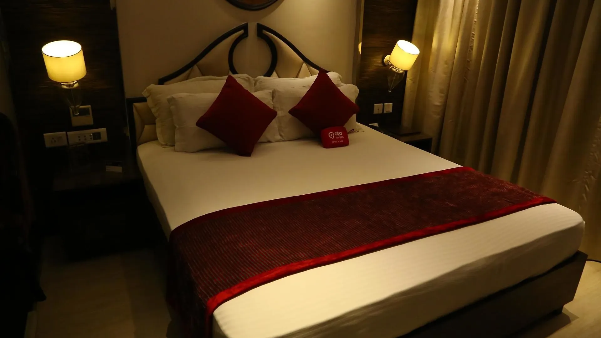 Otel Oyo Premium Sector 43 Chandīgarh