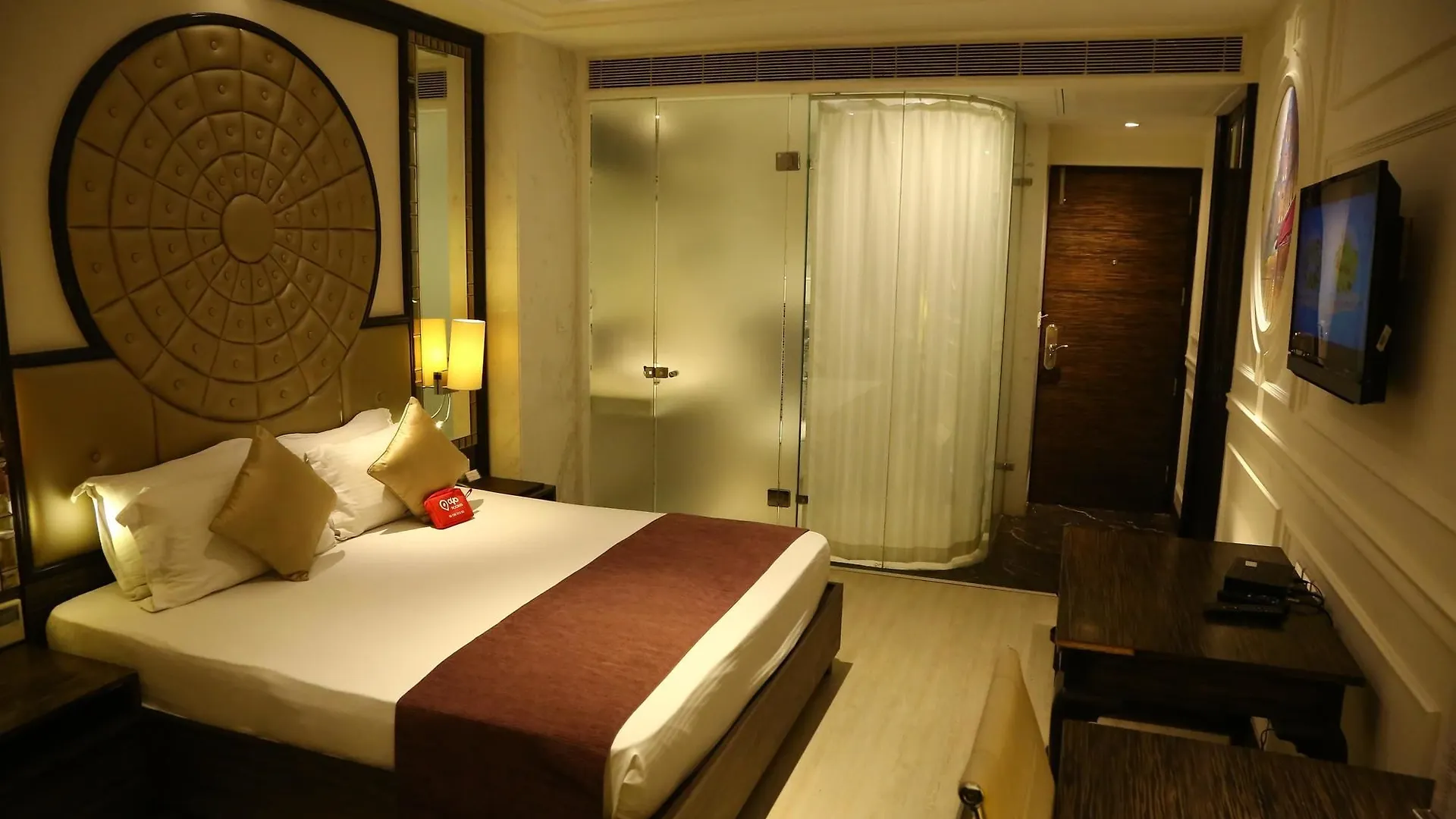 Oyo Premium Sector 43 Chandīgarh 3*,  Hindistan