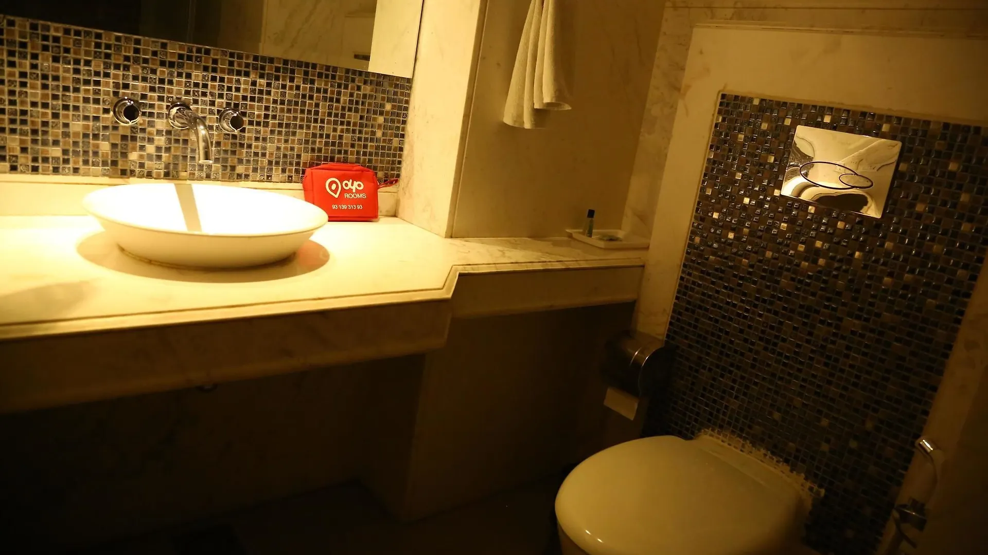 *** Otel Oyo Premium Sector 43 Chandīgarh Hindistan